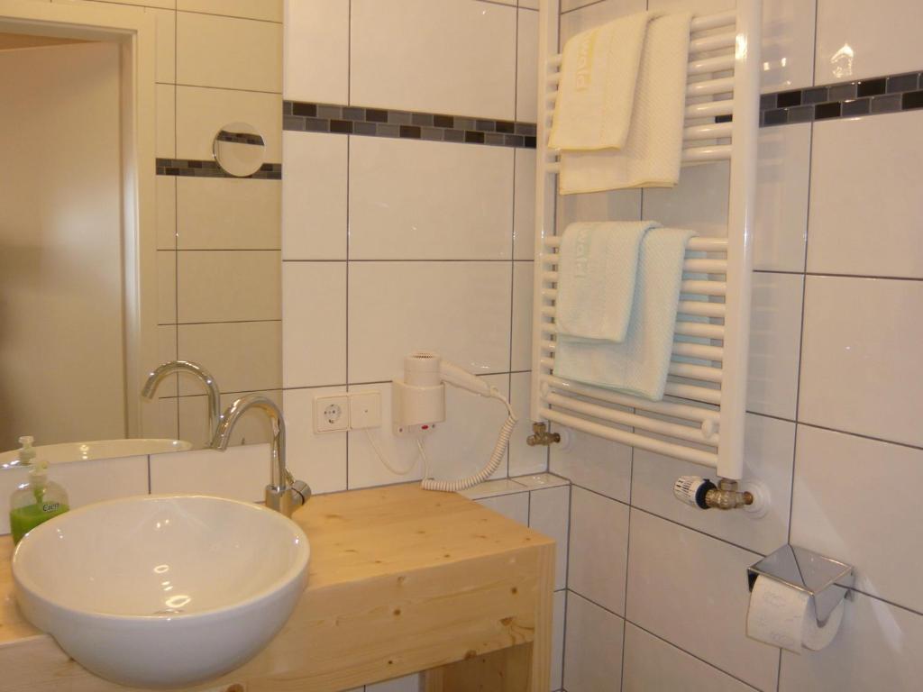 באד ליבנצל Hotel Hochwald מראה חיצוני תמונה