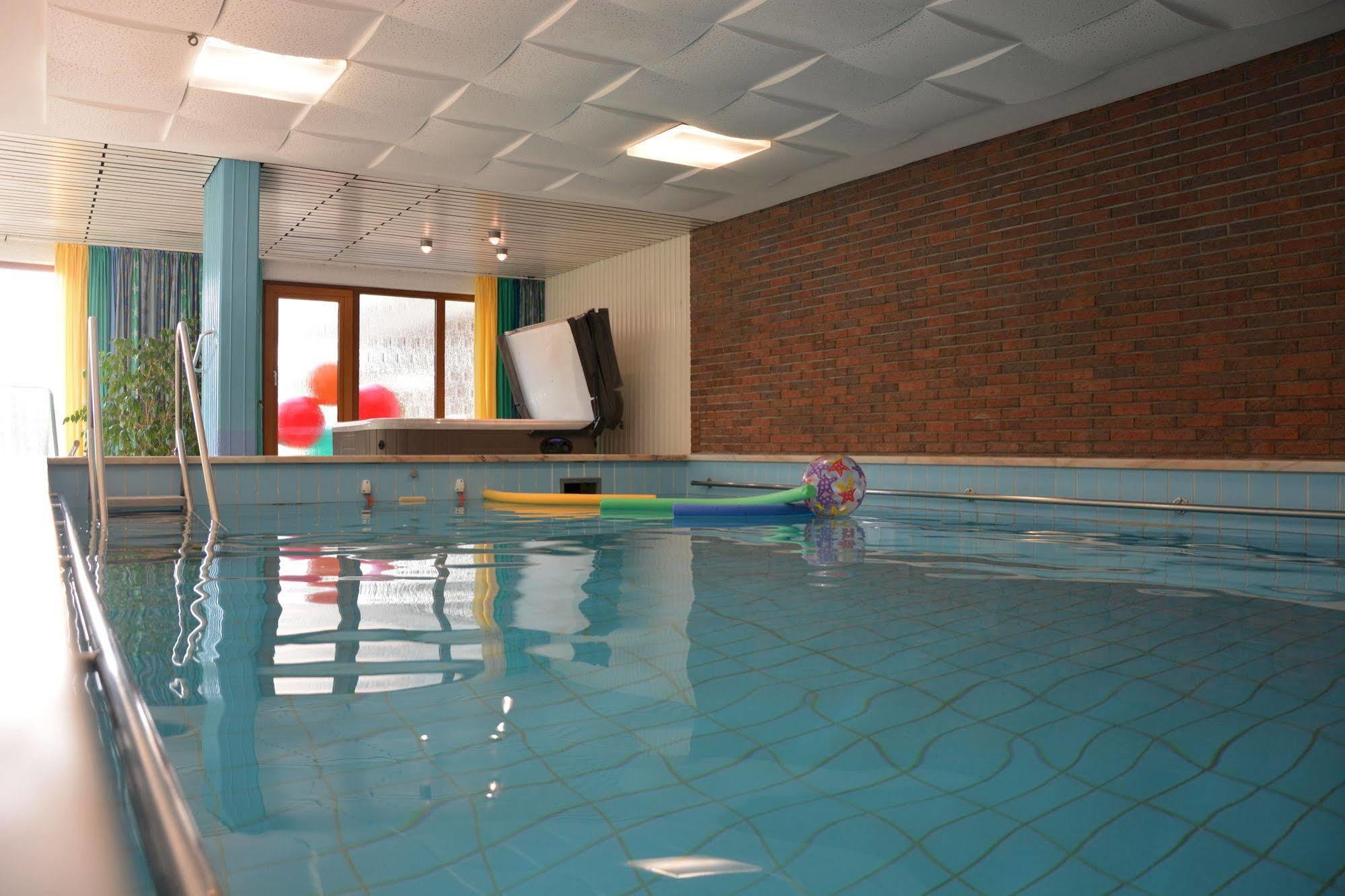 באד ליבנצל Hotel Hochwald מראה חיצוני תמונה